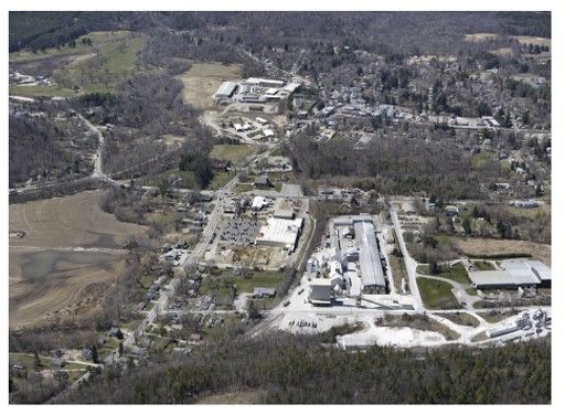 Retail Space Available in Stop & Shop Anchored Shopping Center: 11 East Main Street, Canaan, CT 06018